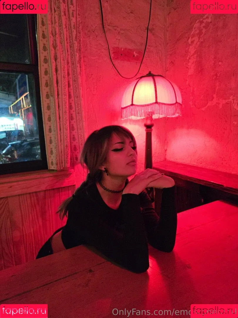 Emostonergorl / Obvious_Confusion699 / emo.stoner.gorl / smolstarcaster Onlyfans Photo Gallery 