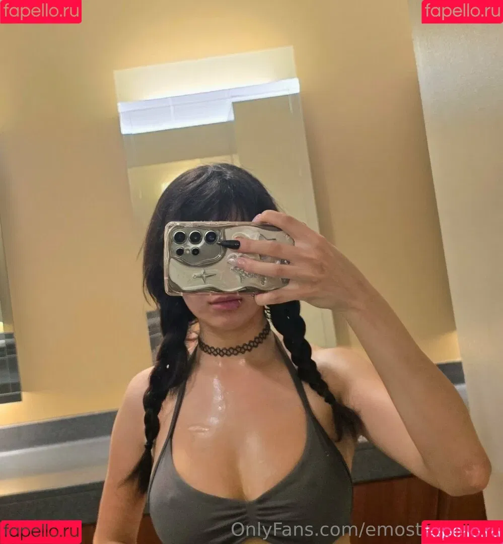 Emostonergorl / Obvious_Confusion699 / emo.stoner.gorl / smolstarcaster Onlyfans Photo Gallery 