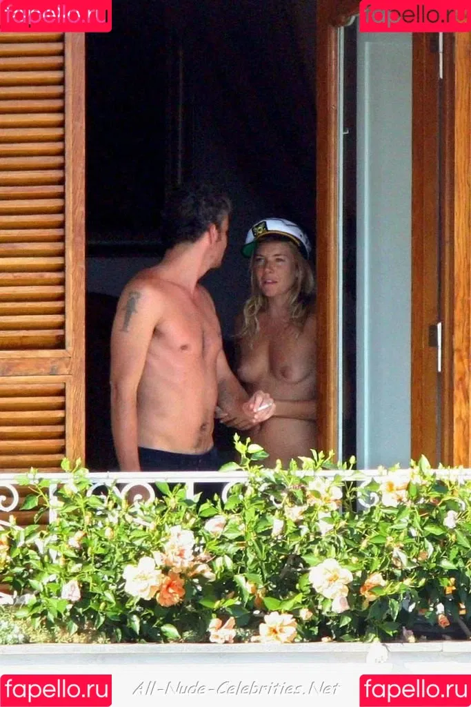 Sienna Miller / siennaonline / siennathing Onlyfans Photo Gallery 