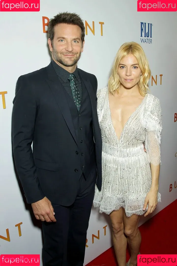 Sienna Miller / siennaonline / siennathing Onlyfans Photo Gallery 