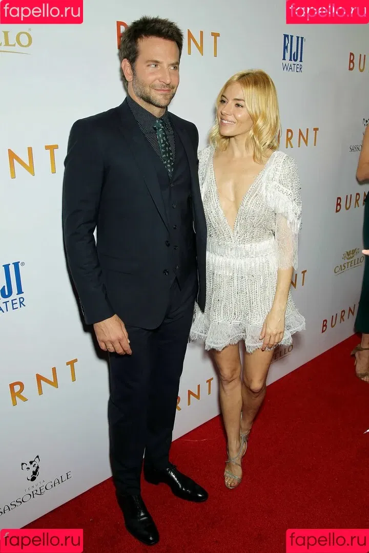 Sienna Miller / siennaonline / siennathing Onlyfans Photo Gallery 