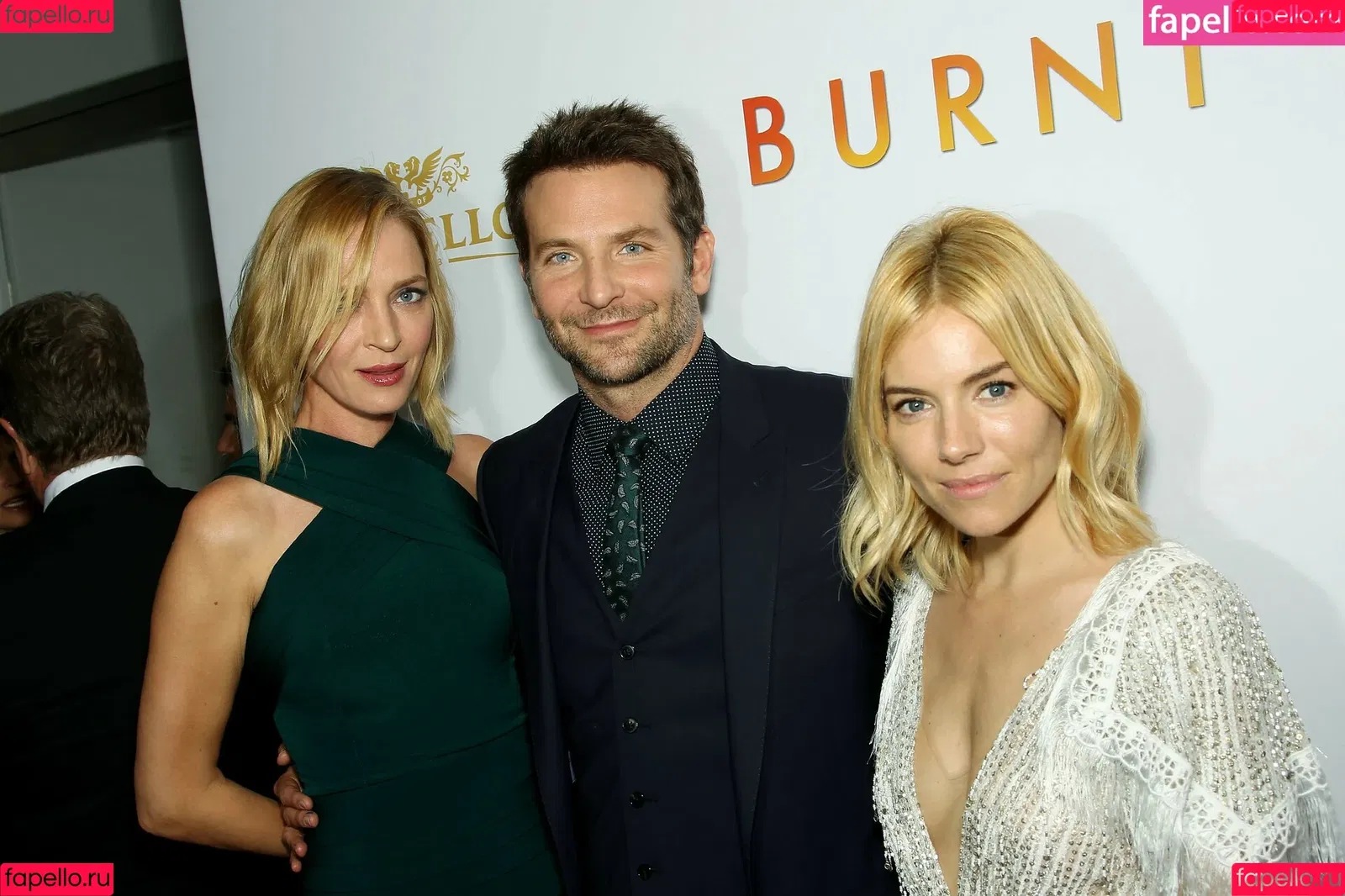 Sienna Miller / siennaonline / siennathing Onlyfans Photo Gallery 