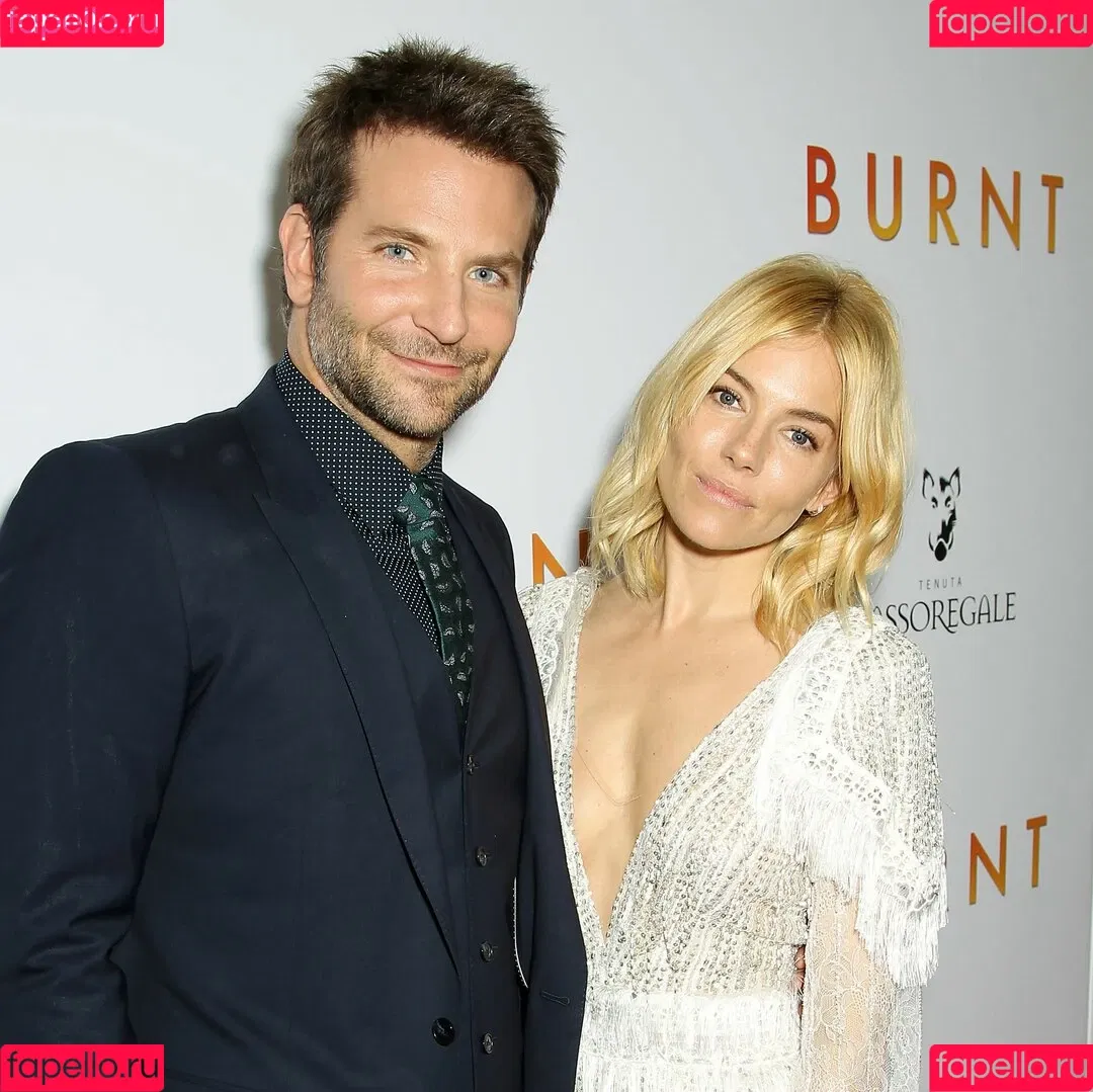 Sienna Miller / siennaonline / siennathing Onlyfans Photo Gallery 