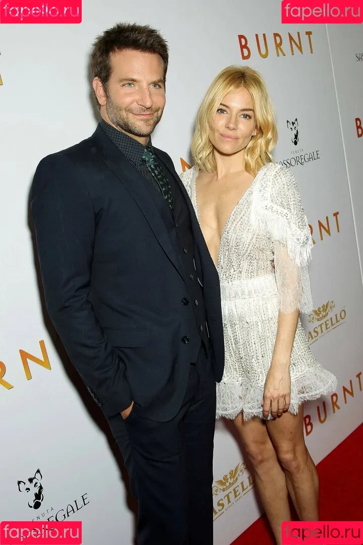 Sienna Miller / siennaonline / siennathing Onlyfans Photo Gallery 