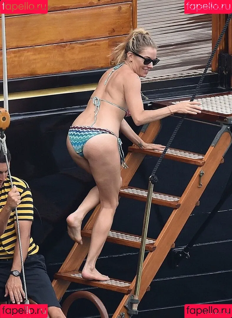 Sienna Miller / siennaonline / siennathing Onlyfans Photo Gallery 