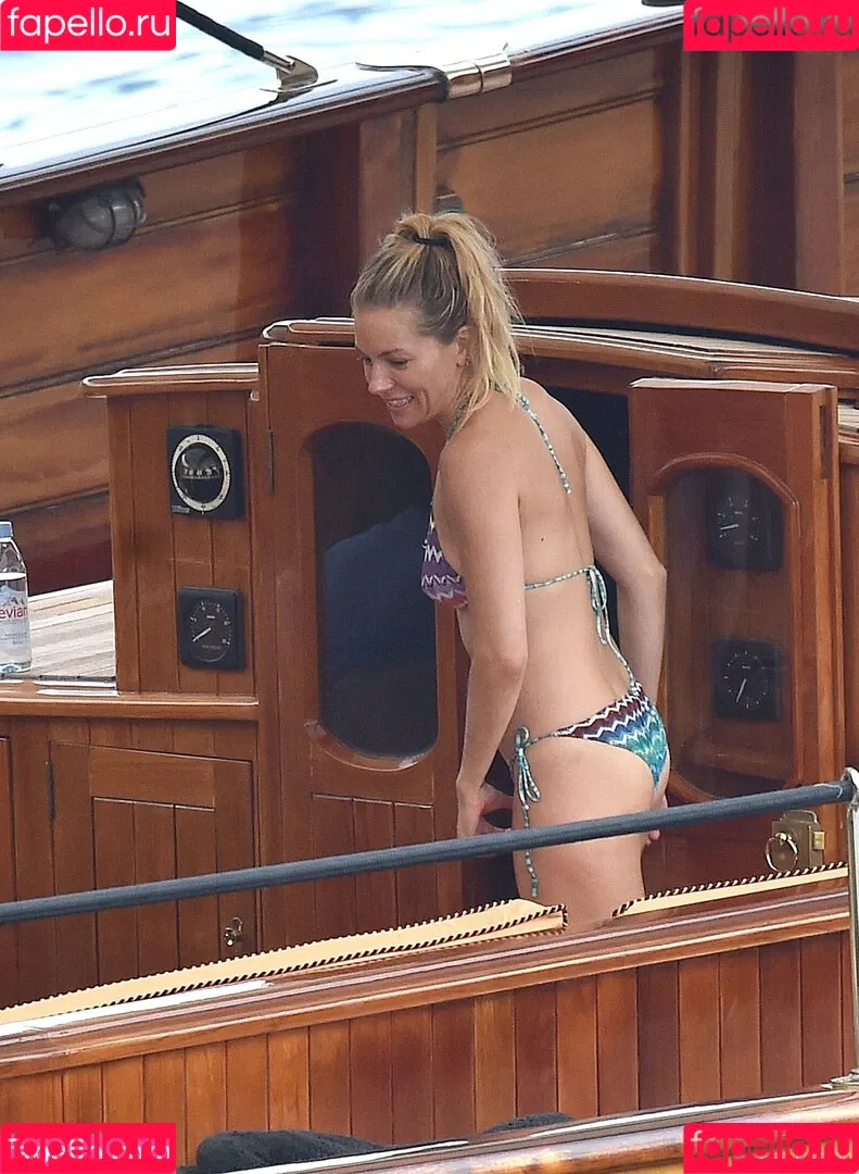 Sienna Miller / siennaonline / siennathing Onlyfans Photo Gallery 