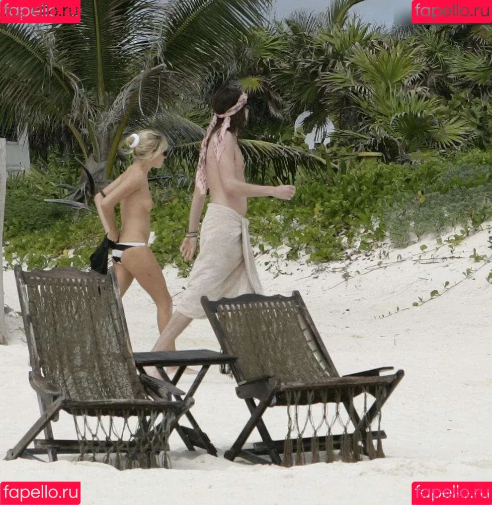 Sienna Miller / siennaonline / siennathing Onlyfans Photo Gallery 