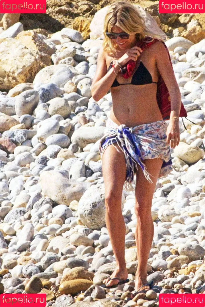 Sienna Miller / siennaonline / siennathing Onlyfans Photo Gallery 