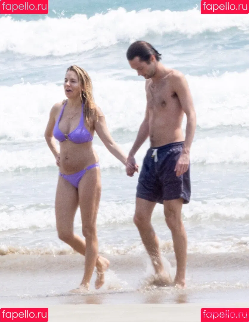Sienna Miller / siennaonline / siennathing Onlyfans Photo Gallery 