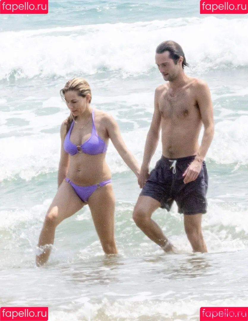 Sienna Miller / siennaonline / siennathing Onlyfans Photo Gallery 