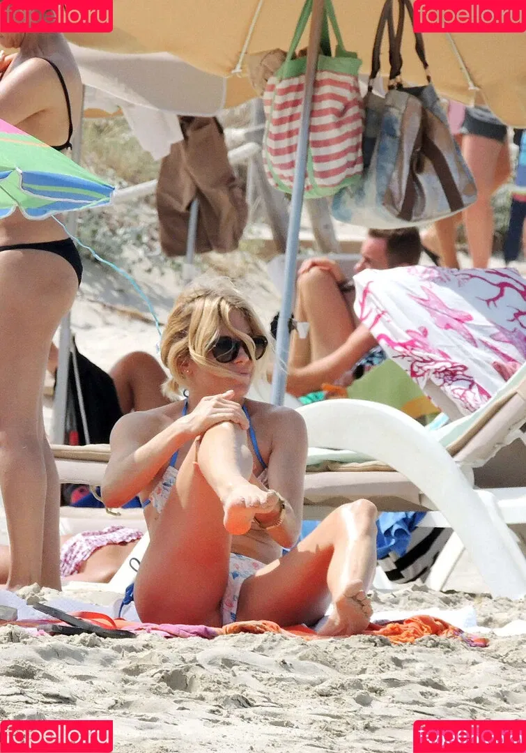Sienna Miller / siennaonline / siennathing Onlyfans Photo Gallery 
