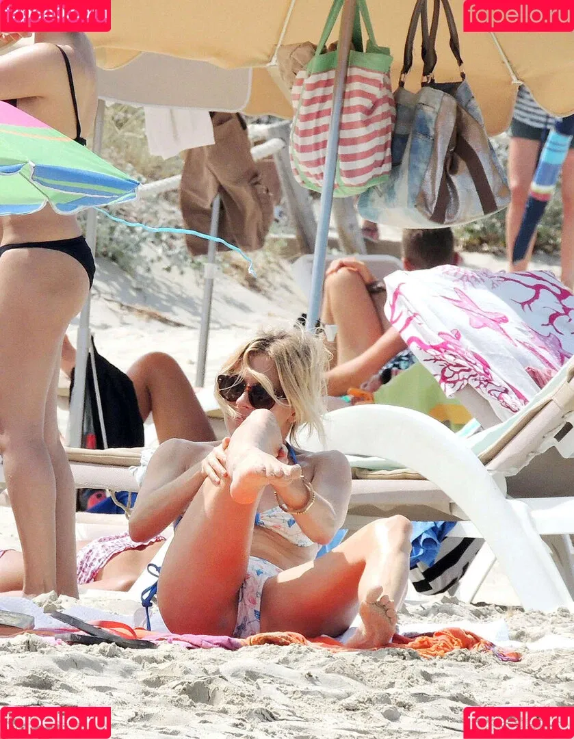 Sienna Miller / siennaonline / siennathing Onlyfans Photo Gallery 