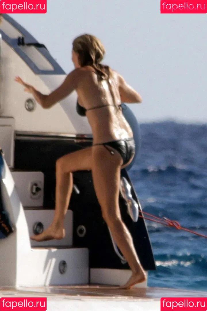 Sienna Miller / siennaonline / siennathing Onlyfans Photo Gallery 