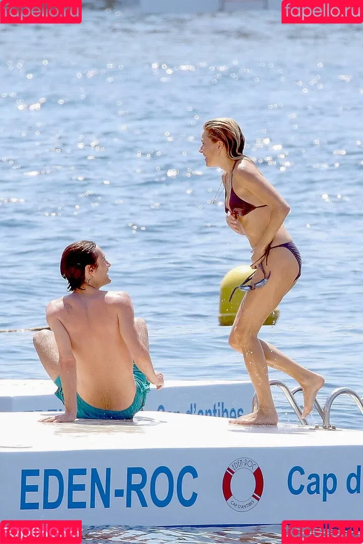 Sienna Miller / siennaonline / siennathing Onlyfans Photo Gallery 