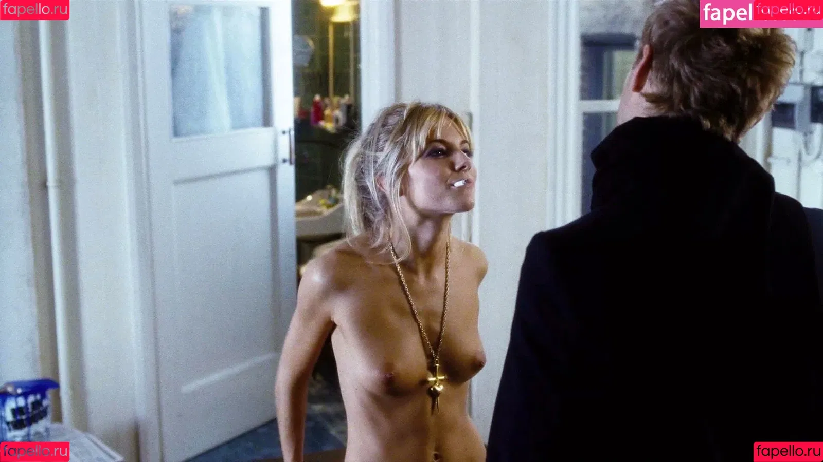 Sienna Miller / siennaonline / siennathing Onlyfans Photo Gallery 