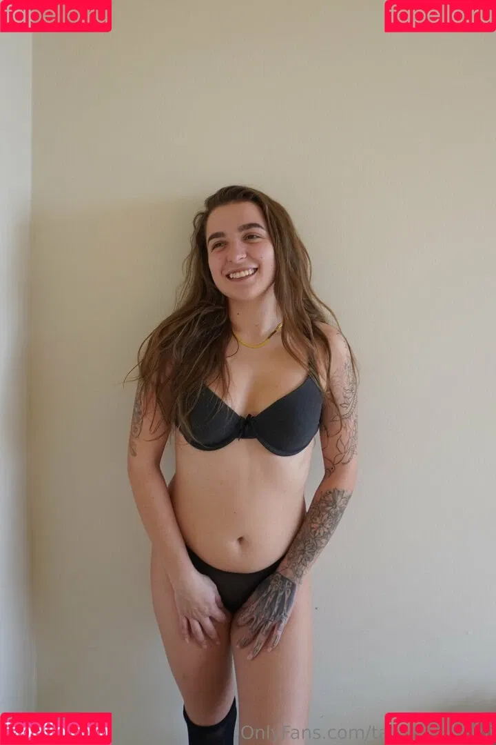 takumikun / takumitakumi Onlyfans Photo Gallery 