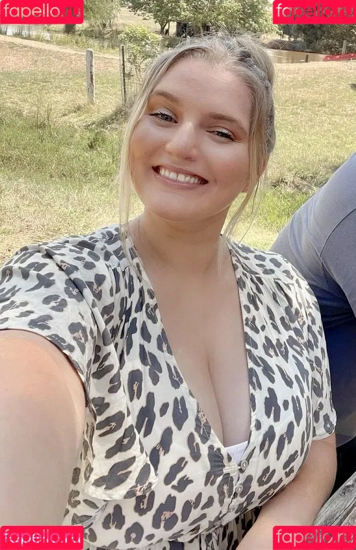 Casey Leigh / Caseyleighxox / caseyleighx / theprivatelifeofcasey Onlyfans Photo Gallery 