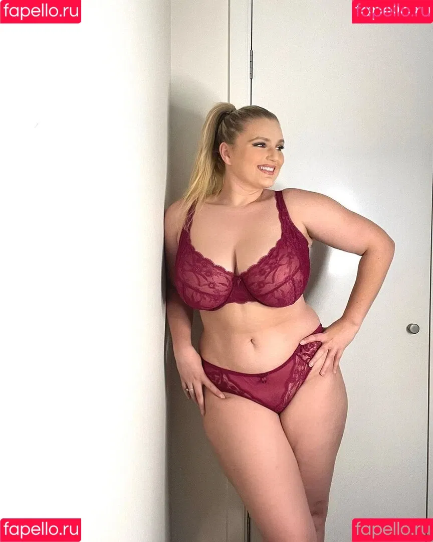 Casey Leigh / Caseyleighxox / caseyleighx / theprivatelifeofcasey Onlyfans Photo Gallery 