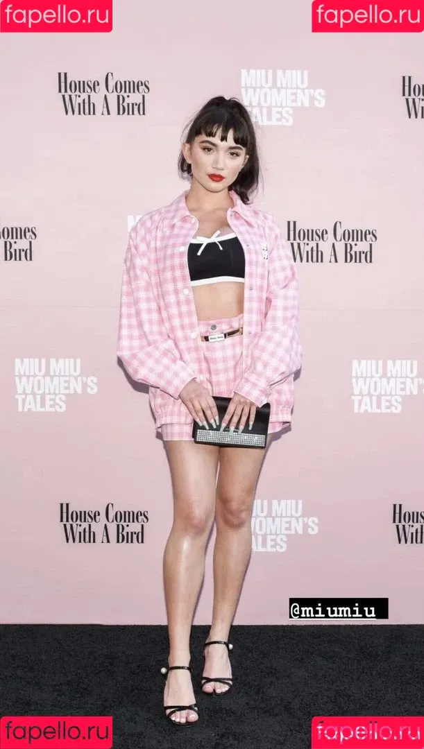 Rowan Blanchard / Simp Chat / rowanblanchard Onlyfans Photo Gallery 