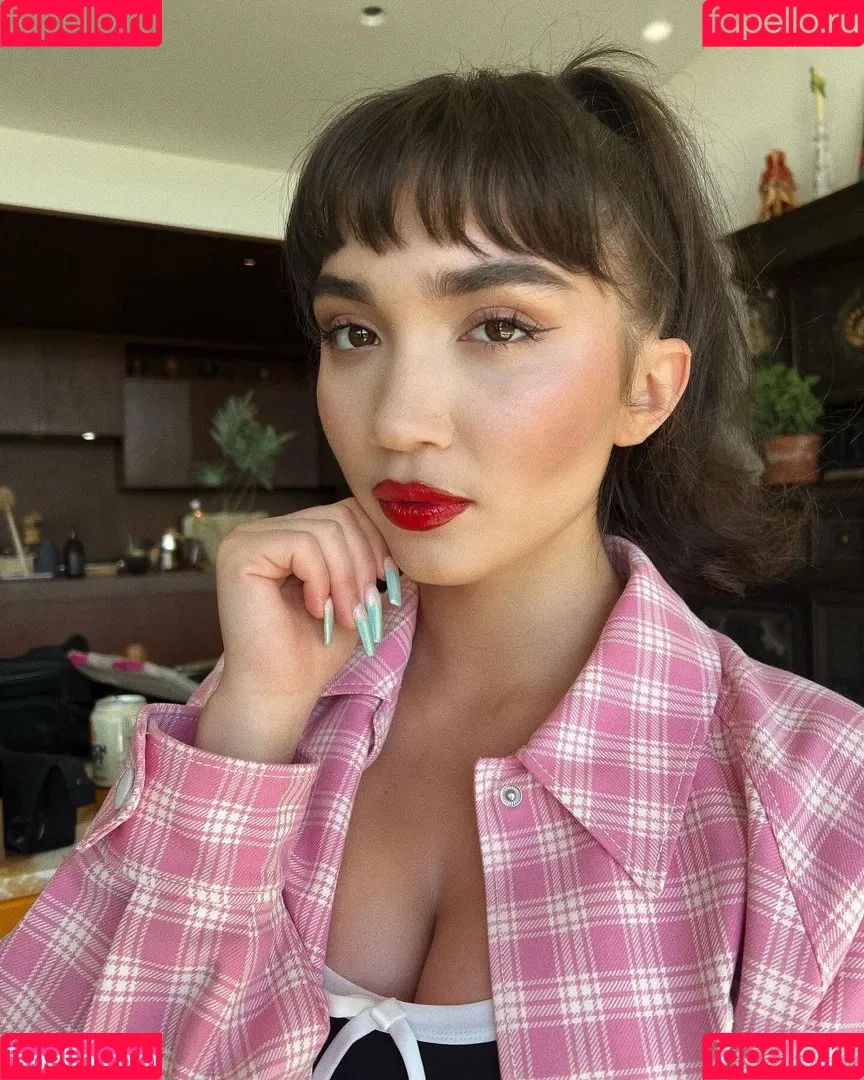 Rowan Blanchard / Simp Chat / rowanblanchard Onlyfans Photo Gallery 