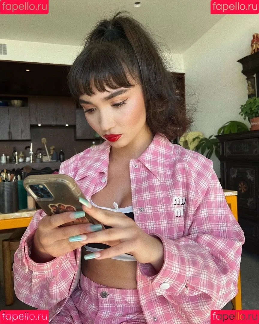 Rowan Blanchard / Simp Chat / rowanblanchard Onlyfans Photo Gallery 