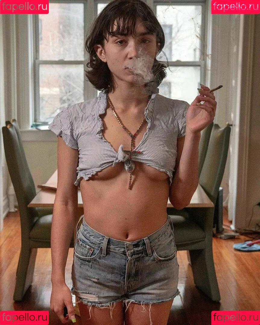 Rowan Blanchard / Simp Chat / rowanblanchard Onlyfans Photo Gallery 