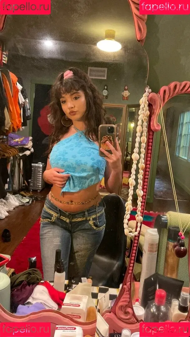 Rowan Blanchard / Simp Chat / rowanblanchard Onlyfans Photo Gallery 