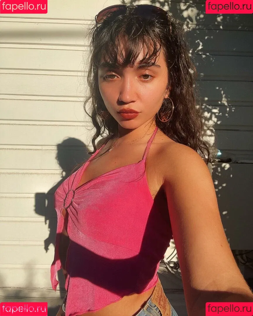 Rowan Blanchard / Simp Chat / rowanblanchard Onlyfans Photo Gallery 