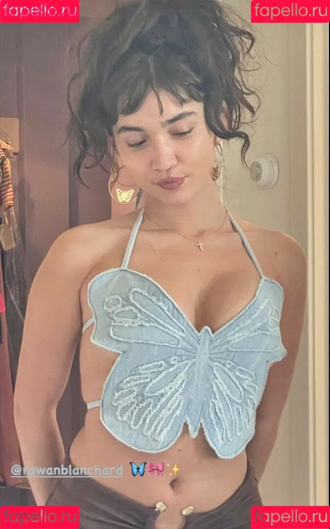 Rowan Blanchard / Simp Chat / rowanblanchard Onlyfans Photo Gallery 
