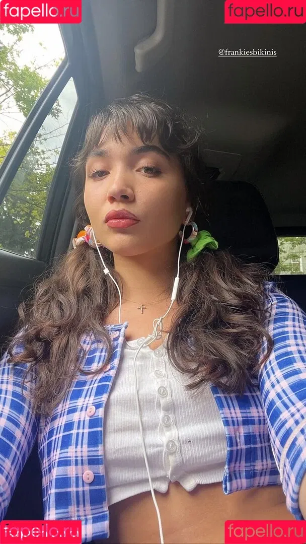 Rowan Blanchard / Simp Chat / rowanblanchard Onlyfans Photo Gallery 
