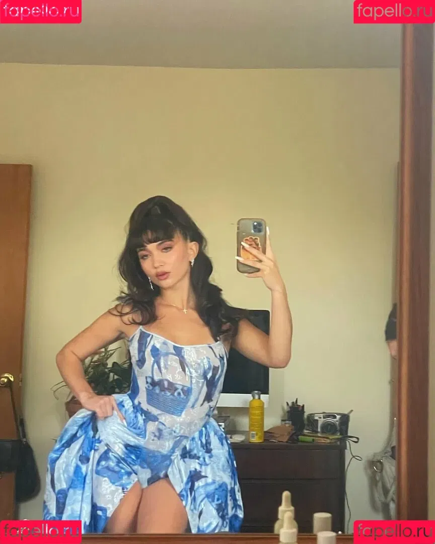 Rowan Blanchard / Simp Chat / rowanblanchard Onlyfans Photo Gallery 
