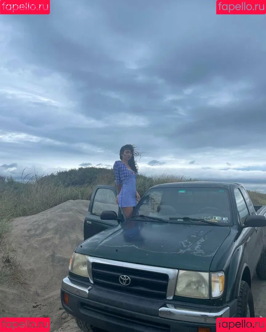 Rowan Blanchard / Simp Chat / rowanblanchard Onlyfans Photo Gallery 