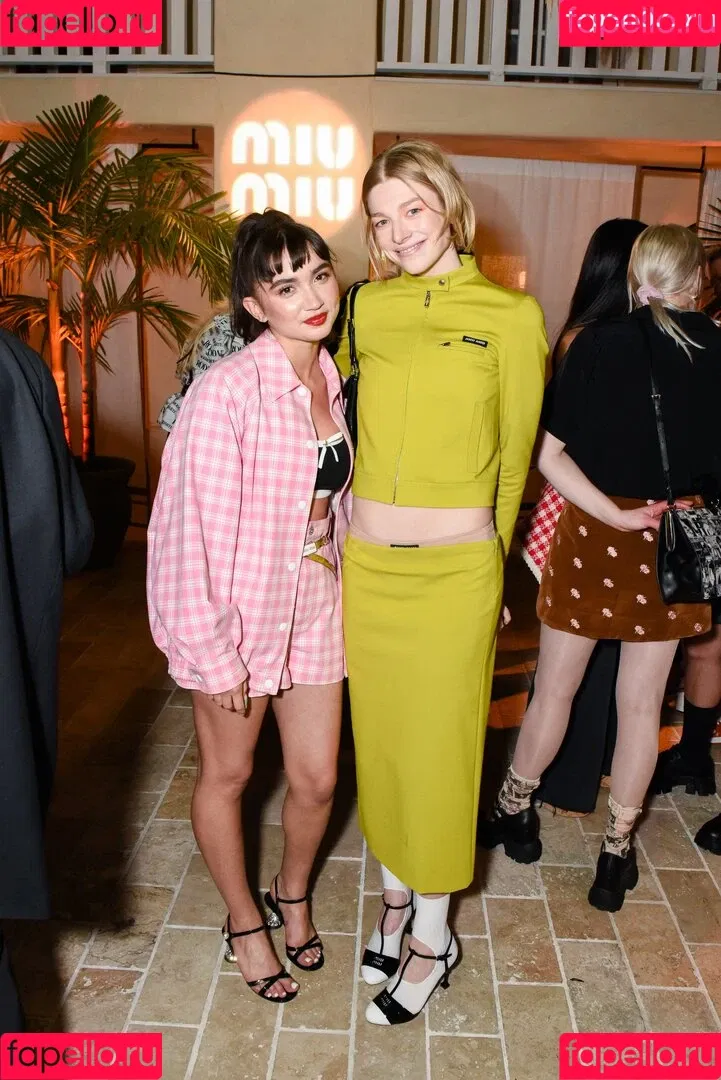 Rowan Blanchard / Simp Chat / rowanblanchard Onlyfans Photo Gallery 