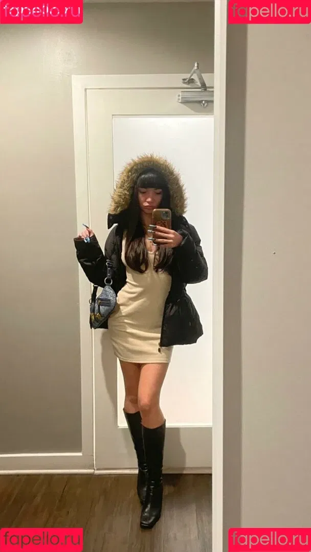Rowan Blanchard / Simp Chat / rowanblanchard Onlyfans Photo Gallery 