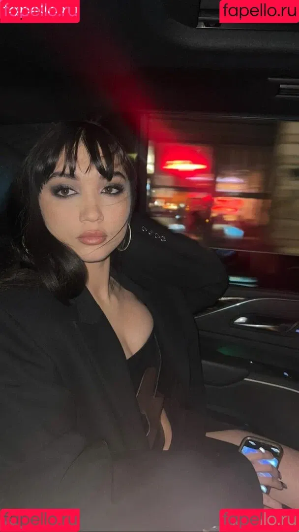 Rowan Blanchard / Simp Chat / rowanblanchard Onlyfans Photo Gallery 