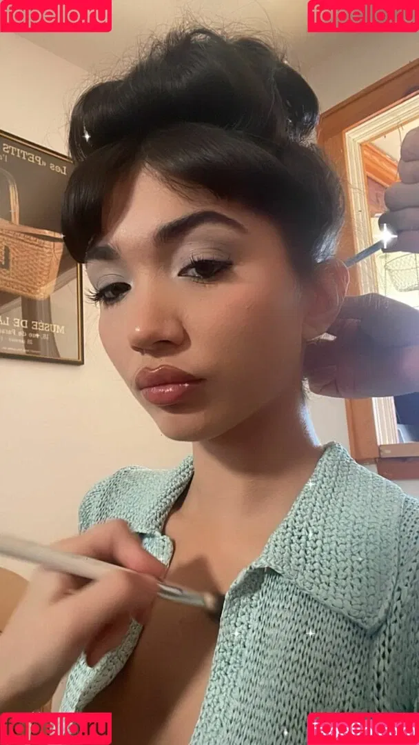 Rowan Blanchard / Simp Chat / rowanblanchard Onlyfans Photo Gallery 