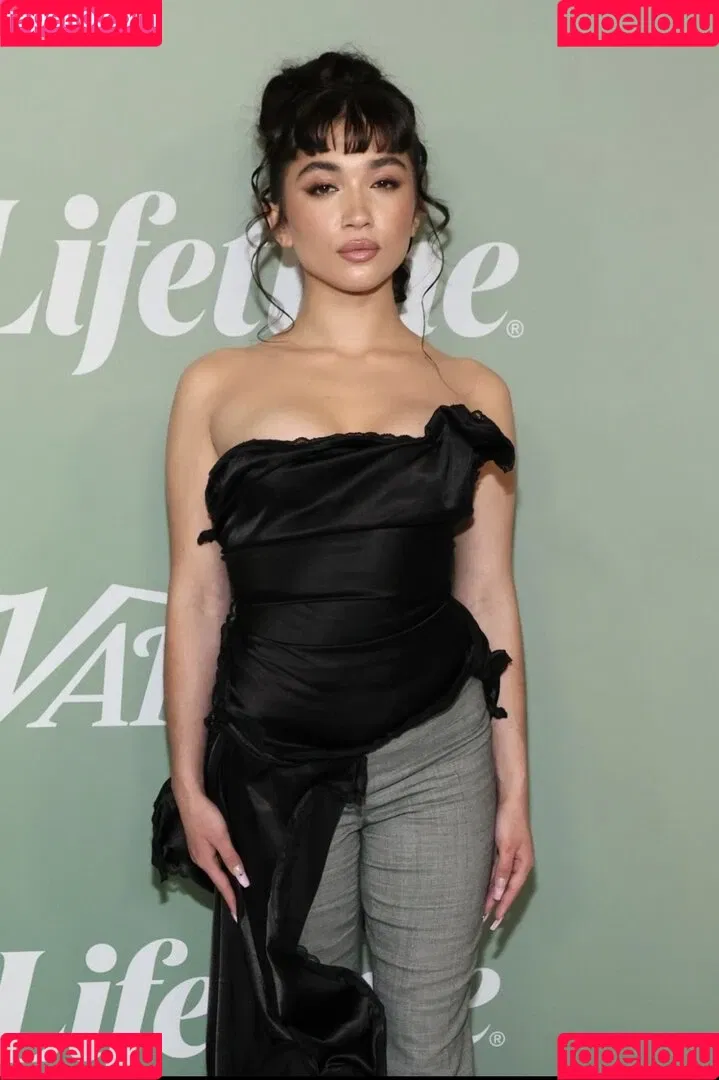 Rowan Blanchard / Simp Chat / rowanblanchard Onlyfans Photo Gallery 