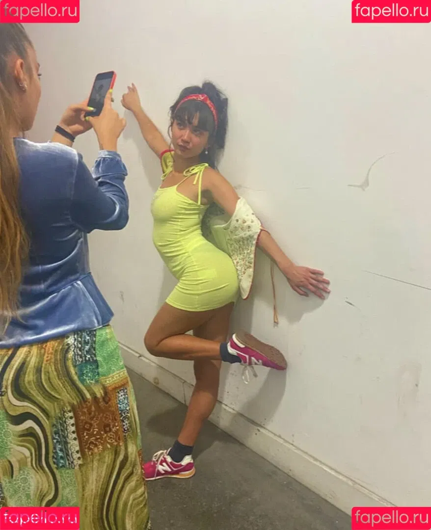 Rowan Blanchard / Simp Chat / rowanblanchard Onlyfans Photo Gallery 