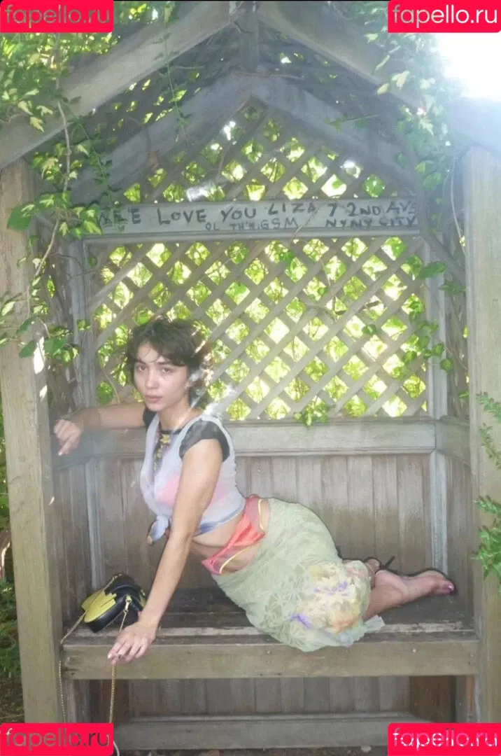 Rowan Blanchard / Simp Chat / rowanblanchard Onlyfans Photo Gallery 