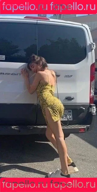 Rowan Blanchard / Simp Chat / rowanblanchard Onlyfans Photo Gallery 