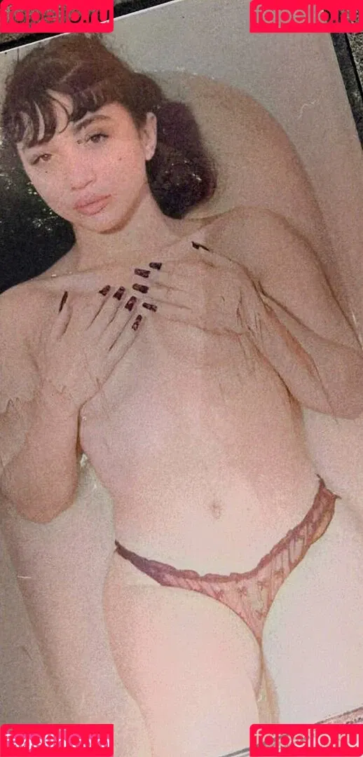Rowan Blanchard / Simp Chat / rowanblanchard Onlyfans Photo Gallery 