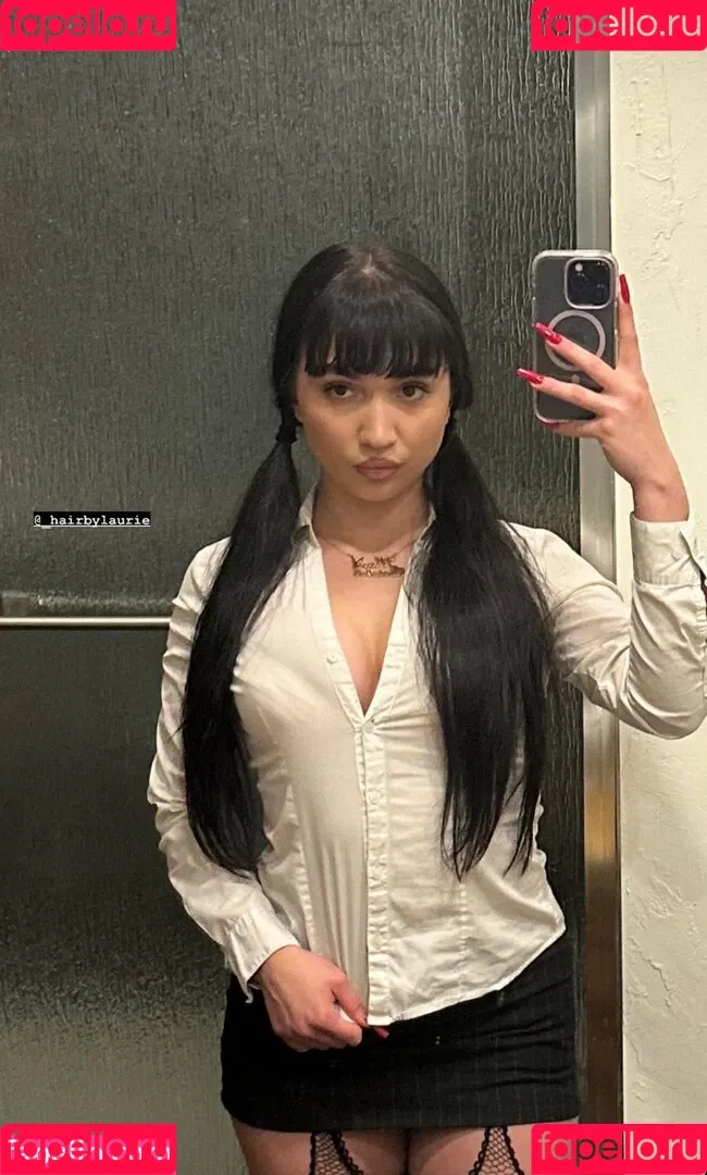 Rowan Blanchard / Simp Chat / rowanblanchard Onlyfans Photo Gallery 