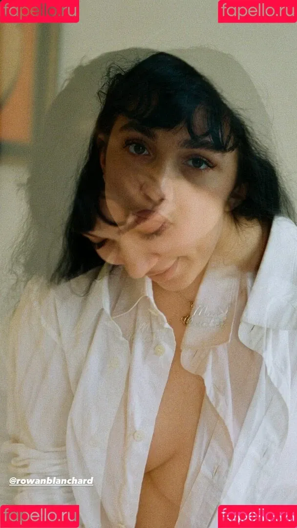 Rowan Blanchard / Simp Chat / rowanblanchard Onlyfans Photo Gallery 
