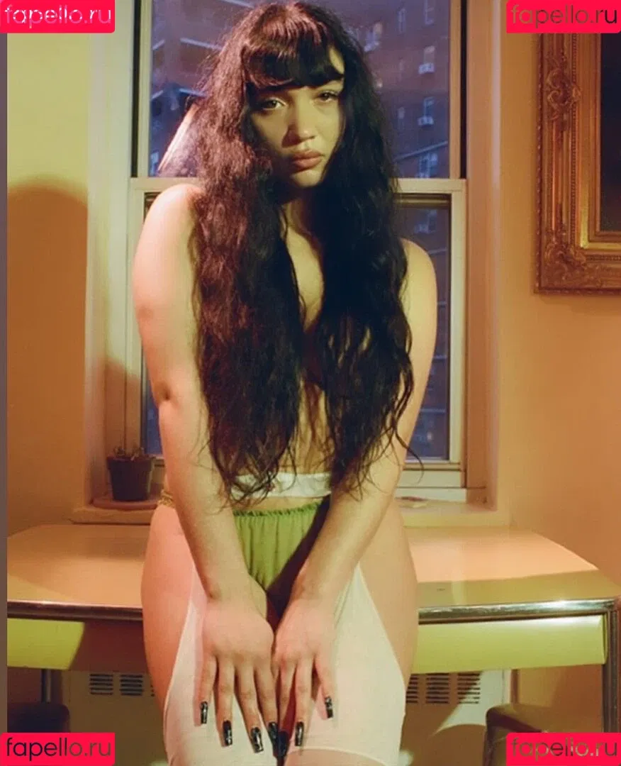 Rowan Blanchard / Simp Chat / rowanblanchard Onlyfans Photo Gallery 