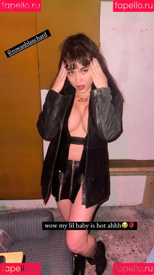 Rowan Blanchard / Simp Chat / rowanblanchard Onlyfans Photo Gallery 