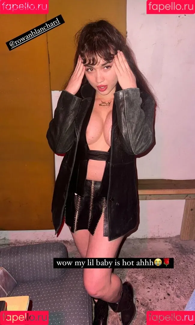 Rowan Blanchard / Simp Chat / rowanblanchard Onlyfans Photo Gallery 