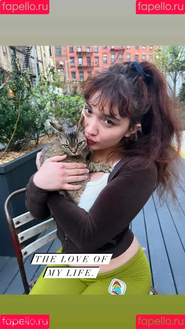Rowan Blanchard / Simp Chat / rowanblanchard Onlyfans Photo Gallery 