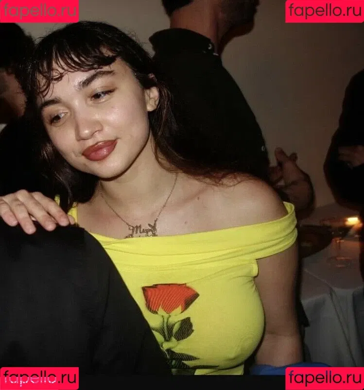 Rowan Blanchard / Simp Chat / rowanblanchard Onlyfans Photo Gallery 