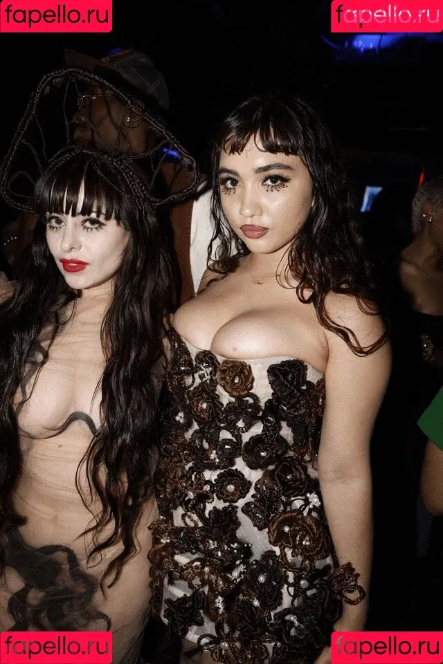 Rowan Blanchard / Simp Chat / rowanblanchard Onlyfans Photo Gallery 