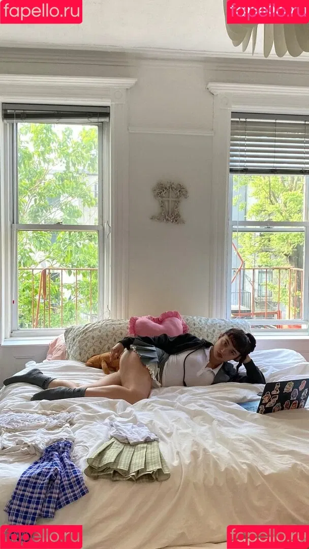 Rowan Blanchard / Simp Chat / rowanblanchard Onlyfans Photo Gallery 